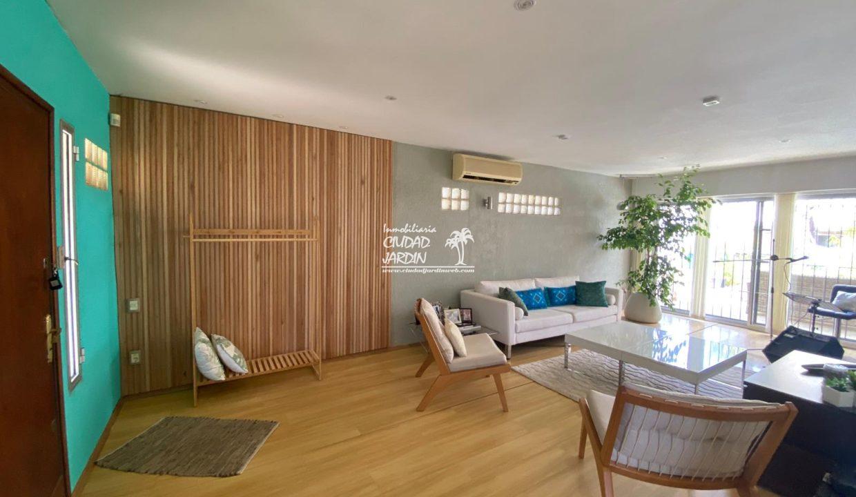 WhatsApp Image 2026-03-12 at 17.52.04